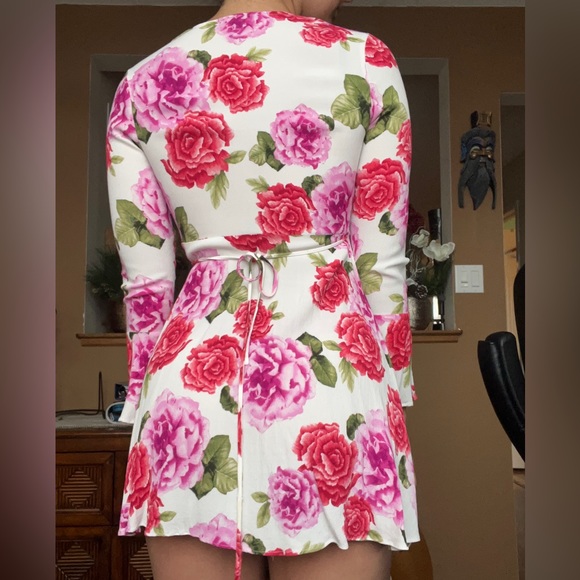 Floral Wrap Dress - Picture 5 of 9